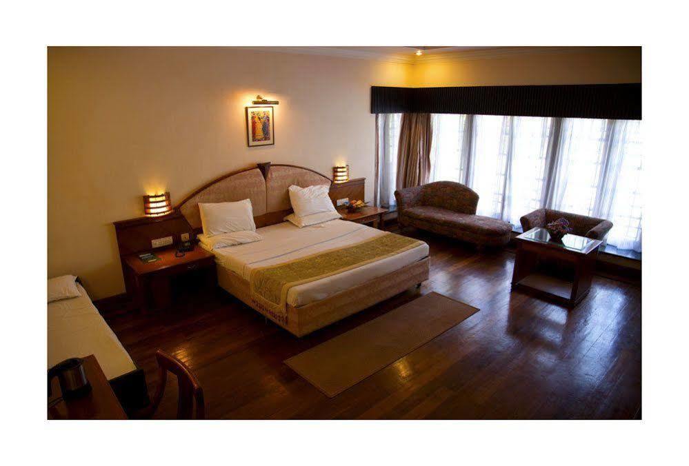 Ktdc Aranya Nivas Thekkady Hotel Kumily Bagian luar foto