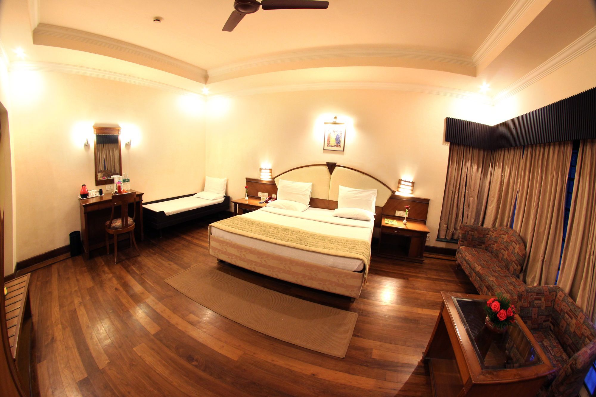 Ktdc Aranya Nivas Thekkady Hotel Kumily Bagian luar foto